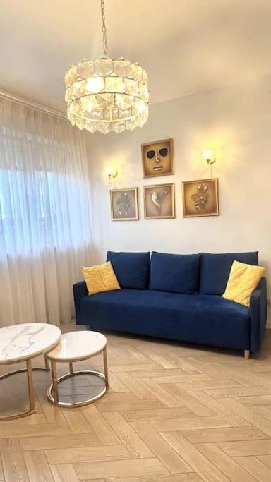 B&W Luxurious Apartment In The Heart Of Wroclaw Ngoại thất bức ảnh