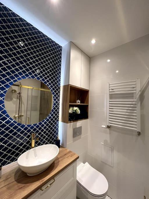 B&W Luxurious Apartment In The Heart Of Wroclaw Ngoại thất bức ảnh